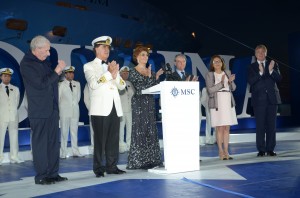 Da sx: Paolo Conte, Comandante Bossi, Sophia Loren, Gianluigi Aponte, rappresentante della città di Marsiglia, Pierfrancesco Vago