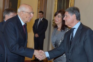 Aponte_con napolitano per onoreficenza cavaliere del lavoro