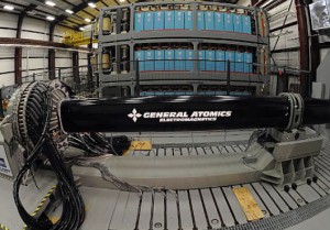 Electromagnetic-Railgun-at-Vessel