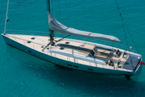 SAILING YACHT dove II