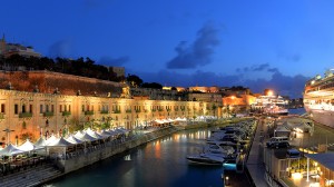 valletta-cruise-port-by-night