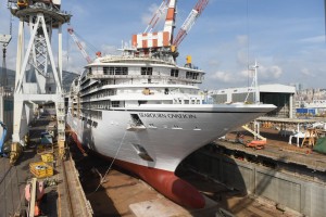 seabourn-ovation-in-bacino