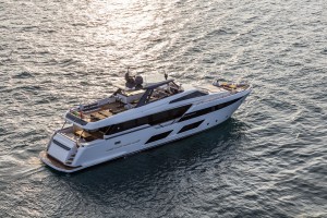 ferretti-yachts-920