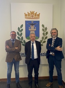 aldo-manna-partner-antonini-navi-pierluigi-peracchini-sindaco-e-simone-antonini-ceo-antonini-navi