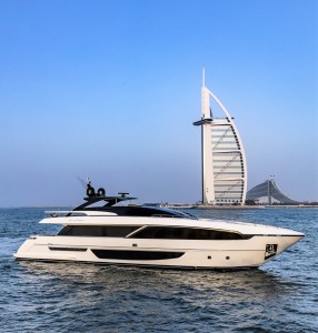 riva-100-corsaro-dubai-international-boat-show-2022