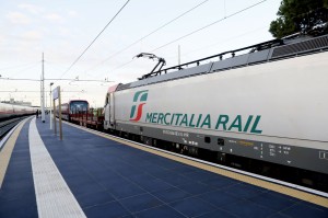 partenza-treno-mercitalia-hitachi